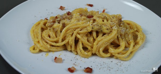 spaghetti-alla-carbonara-hom-e-finale