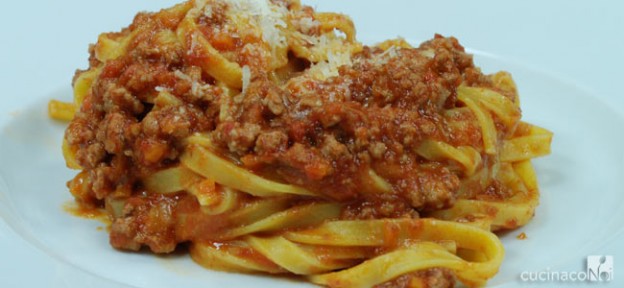 tagliatelle-alla-bolognese-hom-e-finale-2