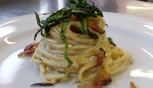 Ricetta pasta alla carbonara con zucchine e ricotta romana