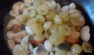 Chicci d'uva con cipolle